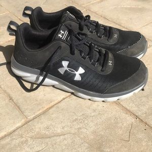 Under Armour boys shoes